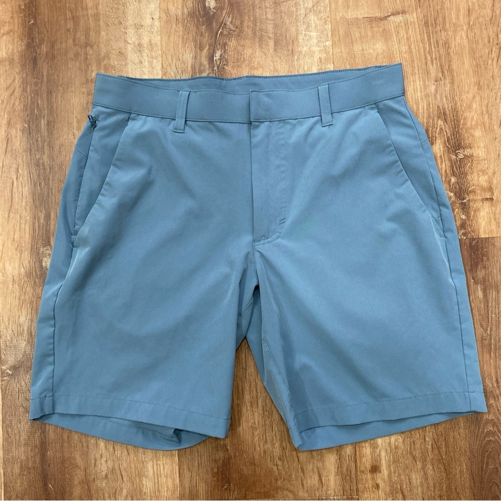 Fabletics The Don Short Mens Size 30 Blue Performance Stretch